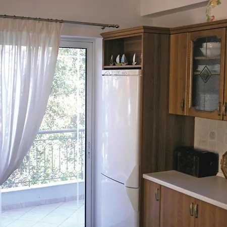 Cozy In Kamares Aigio Pel, Дом отдыха Kamares (Achaia)