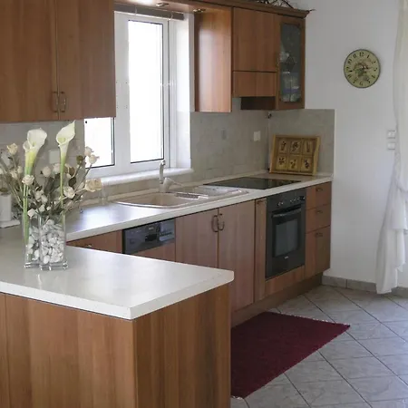 Cozy In Kamares Aigio Pel * Kamares (Achaia)